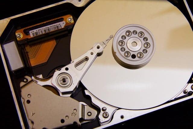 SSD v/s HDD - SPEED TEST- PERFORMANCE - COMPARISON